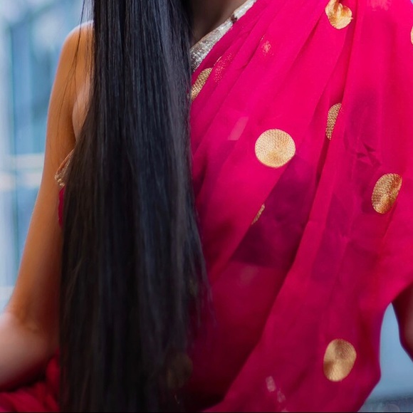 Authentic Indian / Pakistani Bollywood Saree - Picture 2 of 2